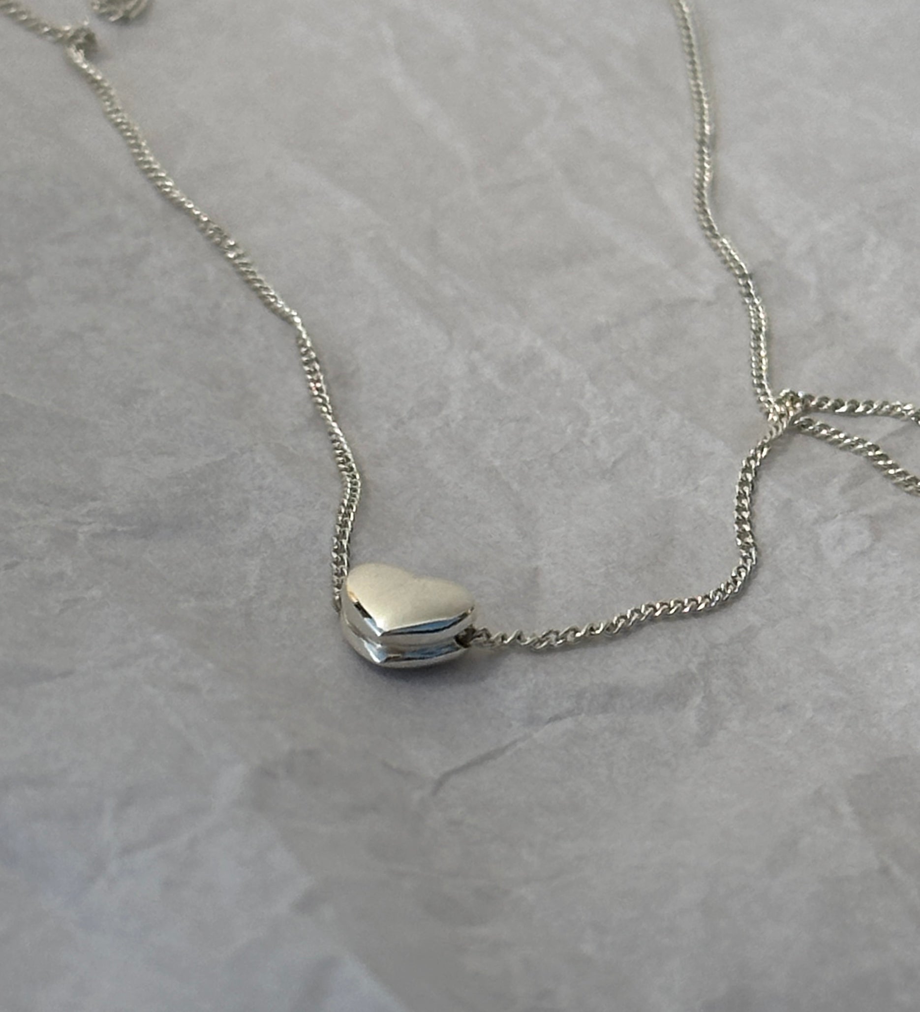 SUGAR heart necklace minimal