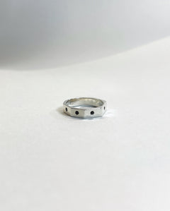 ABC anillo piedra pequeña