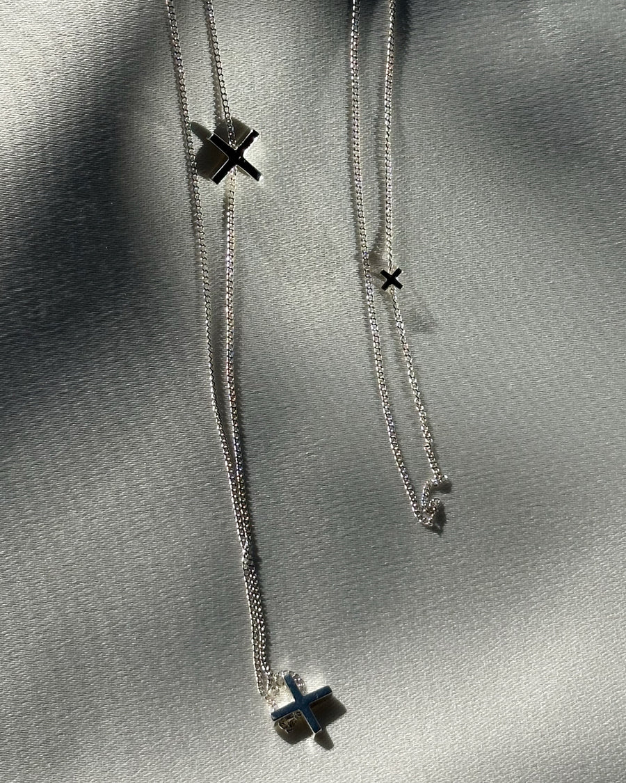 two X necklace minimal